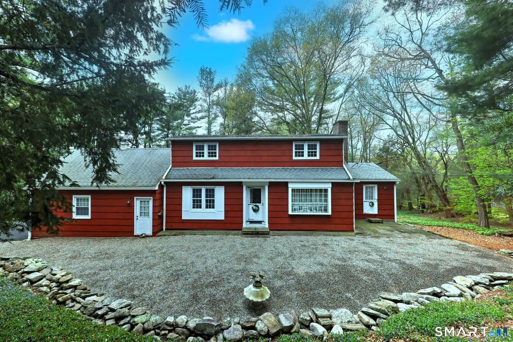 4 bedroom house for sale at 615 James Farm Rd Oronoque 06614 - $499,900