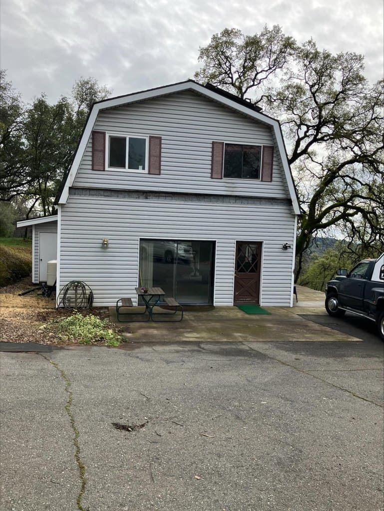 2 bedroom house for sale at 670 Stone House Rd Auburn - $425,000