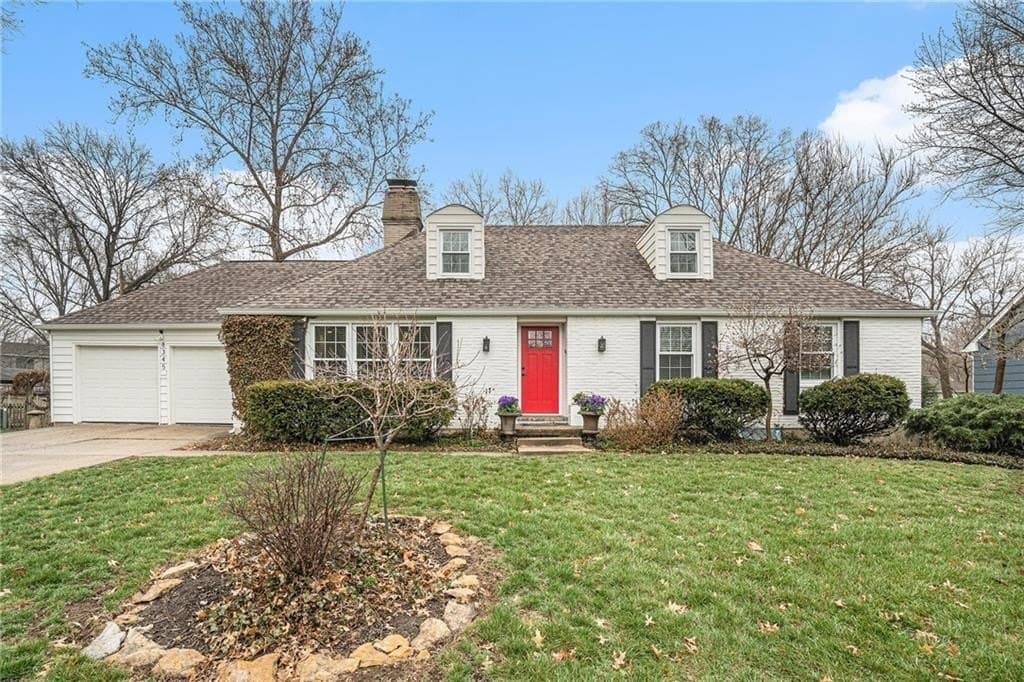 4 bedroom house for sale at 8345 Reinhardt St Prairie Village 66206 - $784,900
