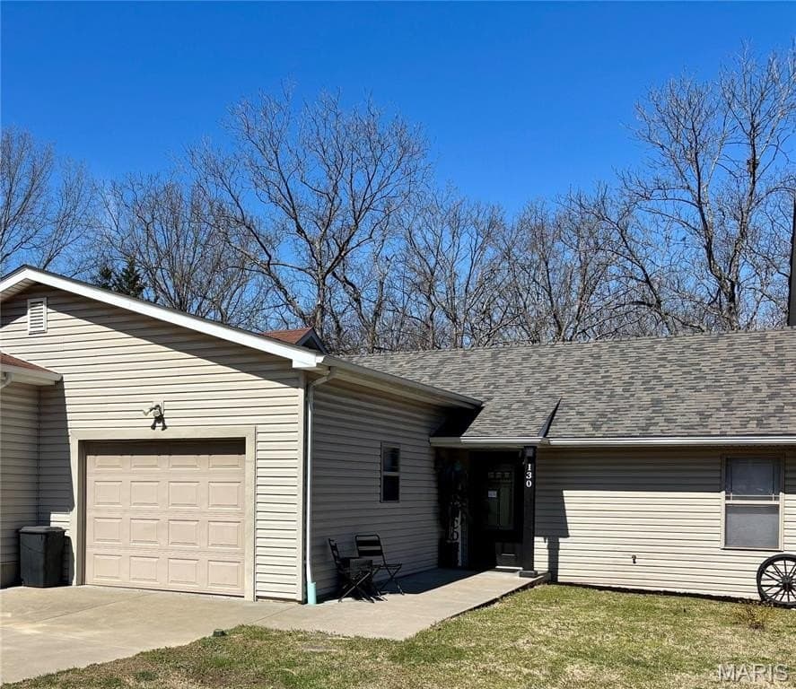 2 bedroom house for sale at 130 Chalet Ln Bonne Terre - $139,900