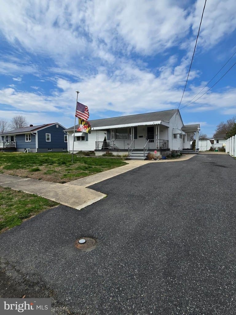 4 bedroom house for sale at 708 Webb St Aberdeen - $349,900
