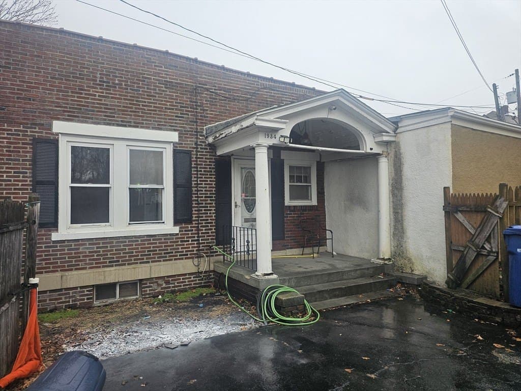 3 bedroom multi-family for sale at 1934 Acushnet Ave New Bedford 02745 - $349,999