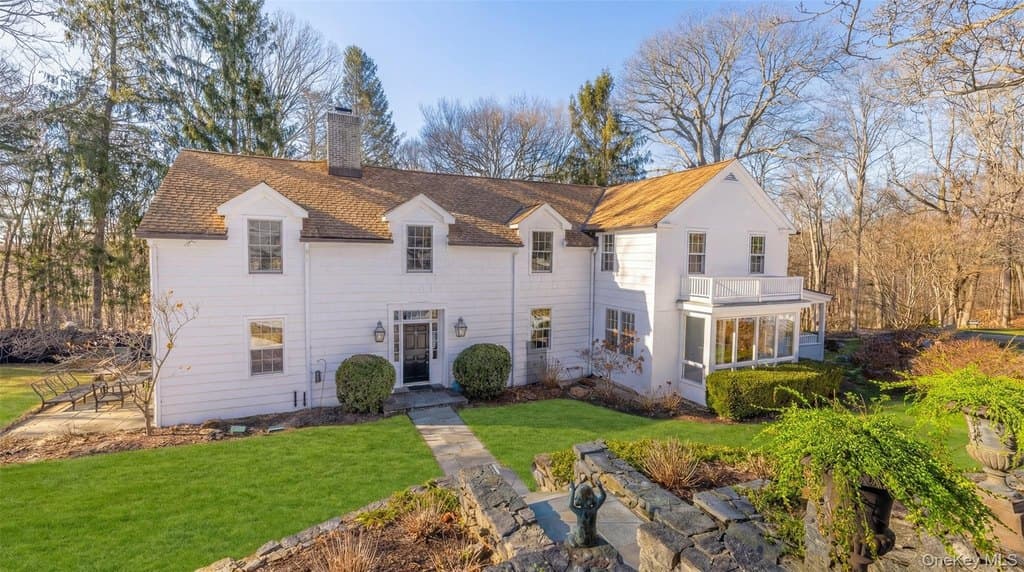 5 bedroom house for sale at 314 McLain St Bedford Hills - $2,495,000