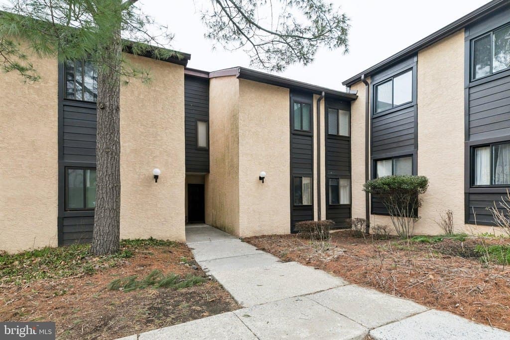 3 bedroom condo for sale at 207 Painters Xing Chadds Ford - $190,000
