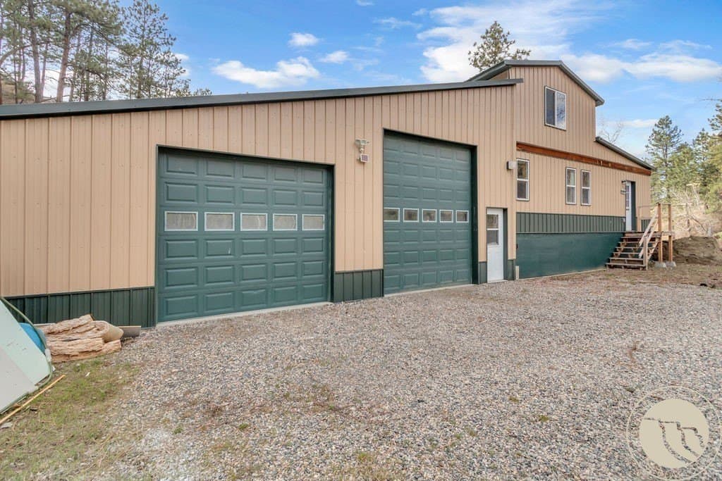 3 bedroom house for sale at 4560 N Pine Hills Rd Lockwood 59101 - $375,000