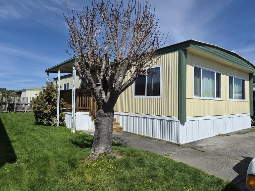 2 bedroom mobile home for sale at 2048 Appaloosa Ln Arcata 95521 - $125,000