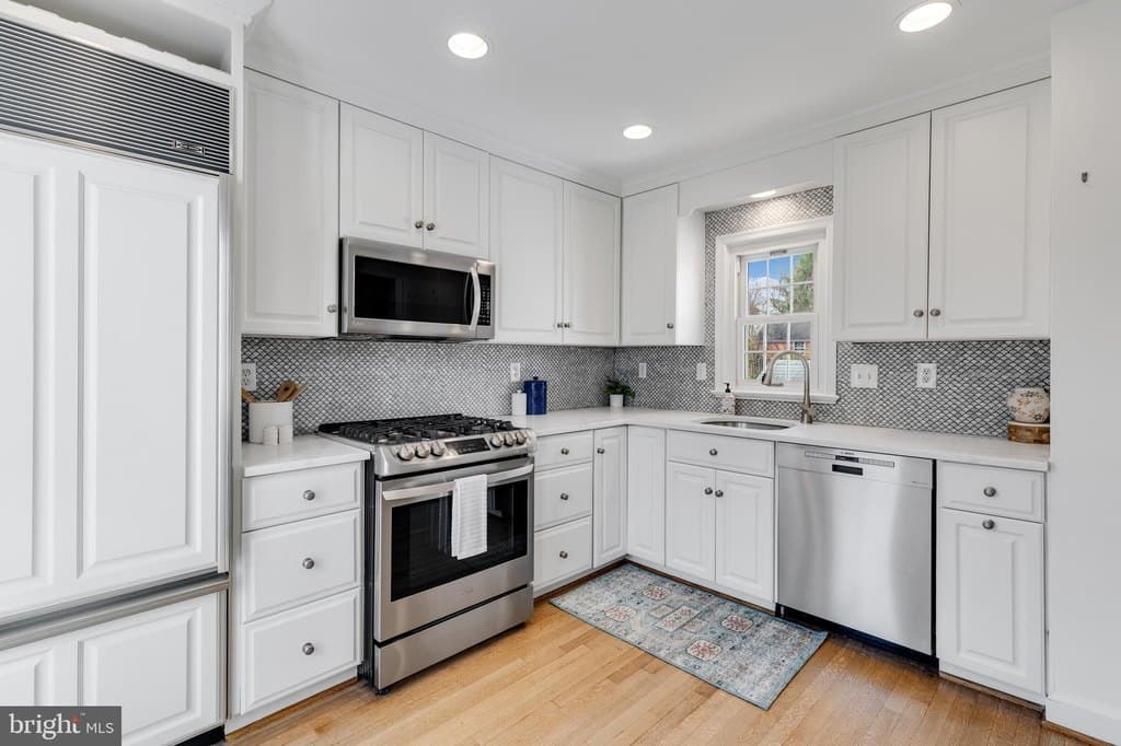 3 bedroom house for sale at 314 Whitestone Rd Silver Spring 20901 - $685,000