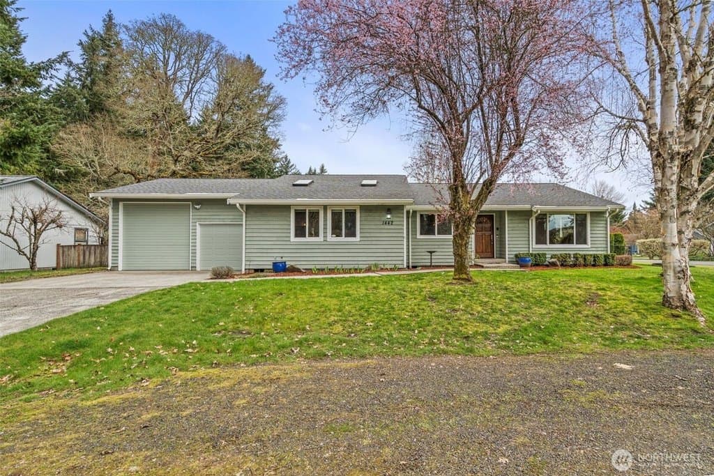 3 bedroom house for sale at 1442 Bridle Dr SE Tumwater 98501 - $575,000