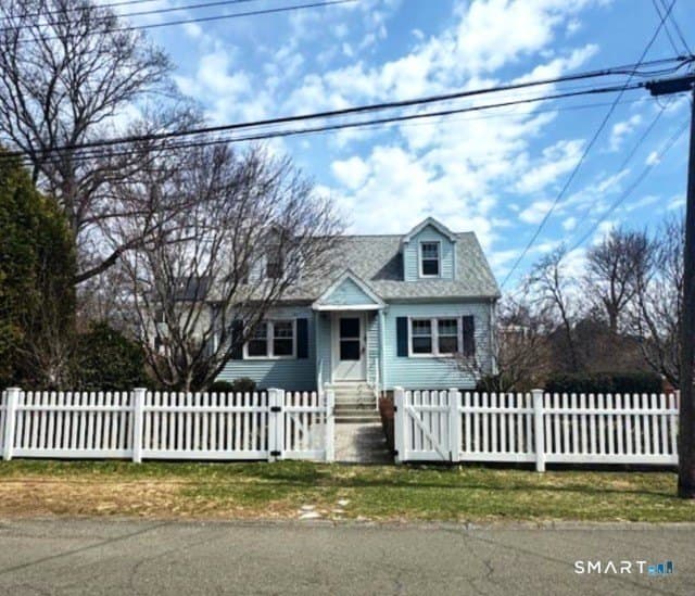 3 bedroom house for sale at 17 Innsbruck St Milford 06461 - $449,000