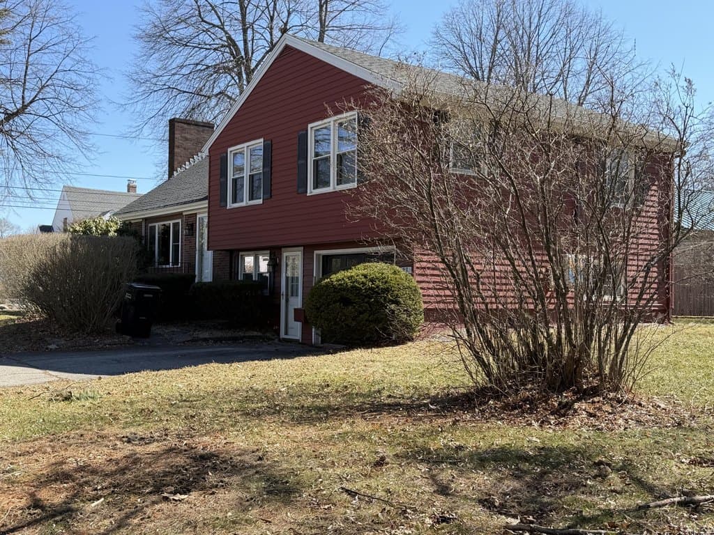 3 bedroom house for sale at 123 Fifteenth St Bangor 04401 - $387,000