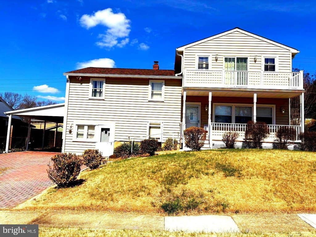 5 bedroom house for sale at 1920 Rollingwood Rd Catonsville - $599,900