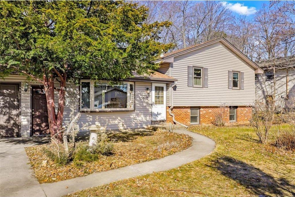 4 bedroom house for sale at 13050 Taylor St NE Blaine - $340,000