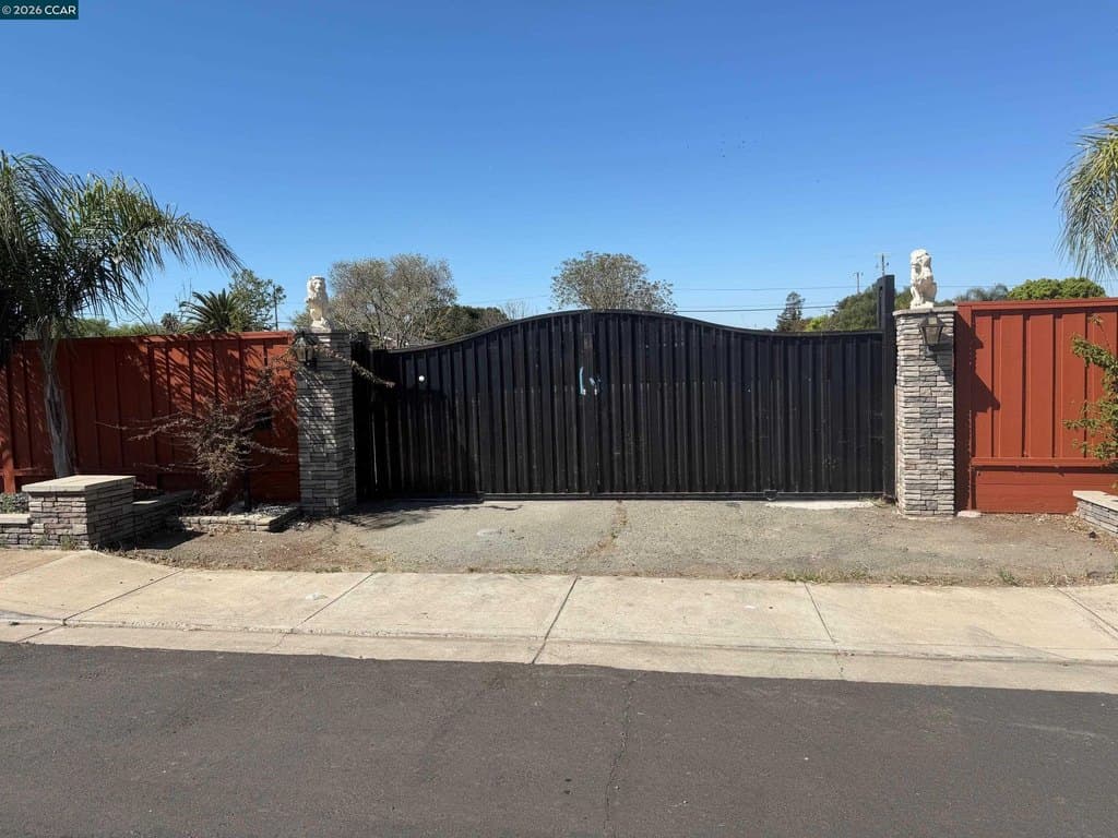 land for sale at 205 Solano Ave Bay Point - $150,000
