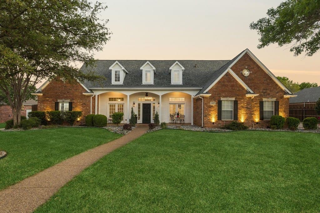 6 bedroom house for sale at 1307 Hat Creek Trl Southlake 76092 - $1,395,000