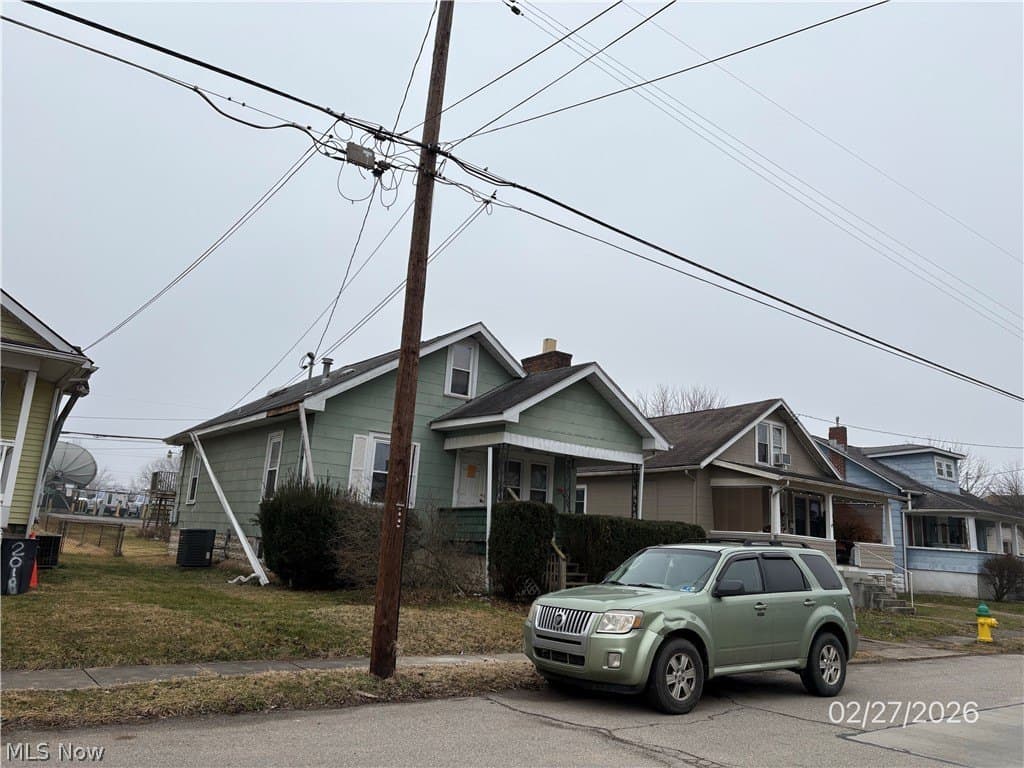 4 bedroom house for sale at 2016 16th St Parkersburg 26101 - $86,400