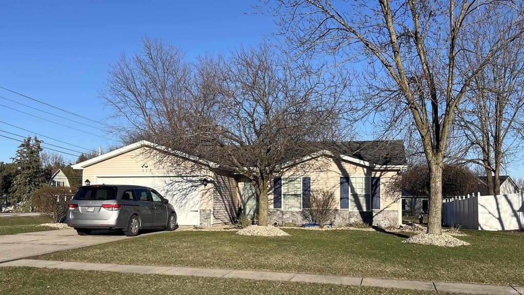 3 bedroom house for sale at 239 Columbian Ave Bluffton - $204,900