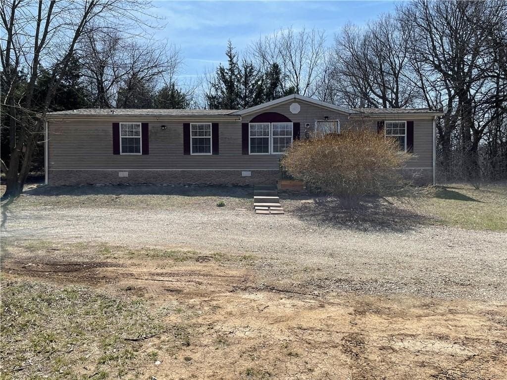 3 bedroom house for sale at 16121 Gardner East Rd Gardner 66030 - $300,000