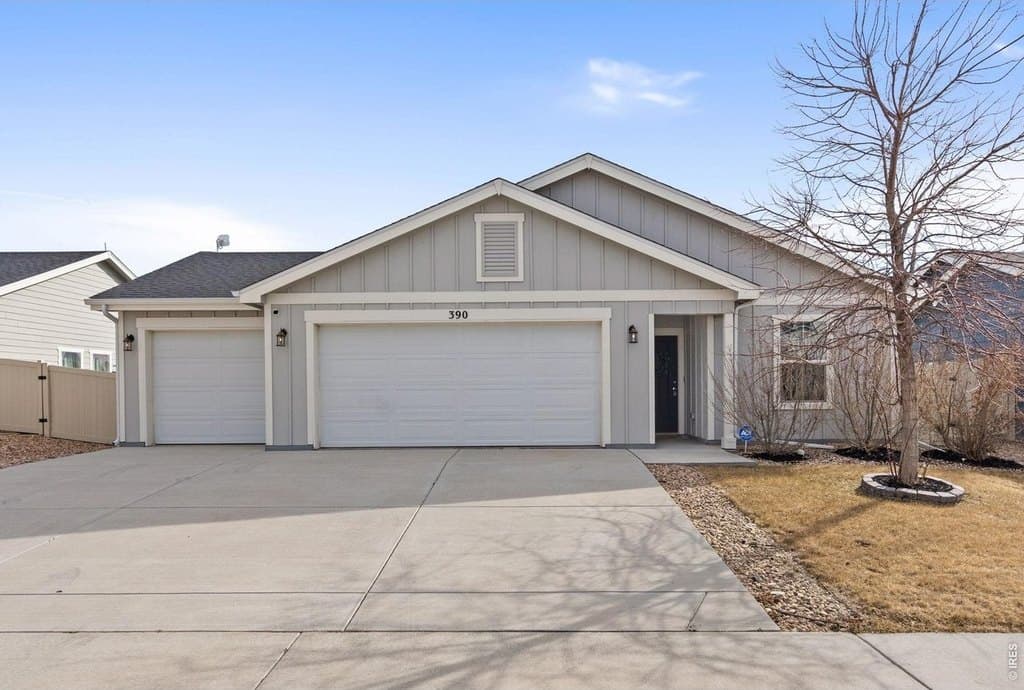 3 bedroom house for sale at 390 Cherokee Trl Ault - $410,000
