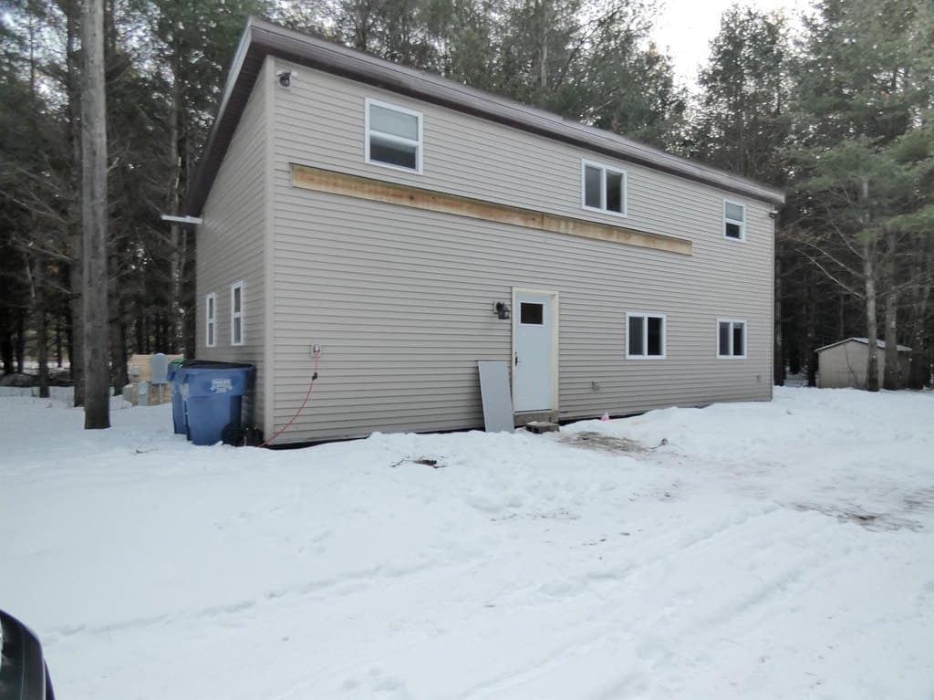 1 bedroom house for sale at W4714 Landstad Rd Bonduel - $350,000