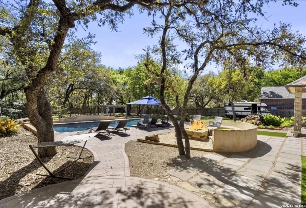 4 bedroom house for sale at 10918 Hunters Way Helotes 78023 - $799,000
