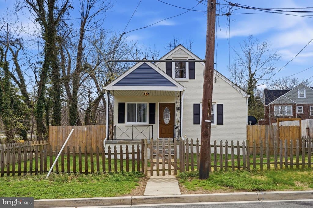 5 bedroom house for sale at 4309 Byers St Capitol Heights - $410,000