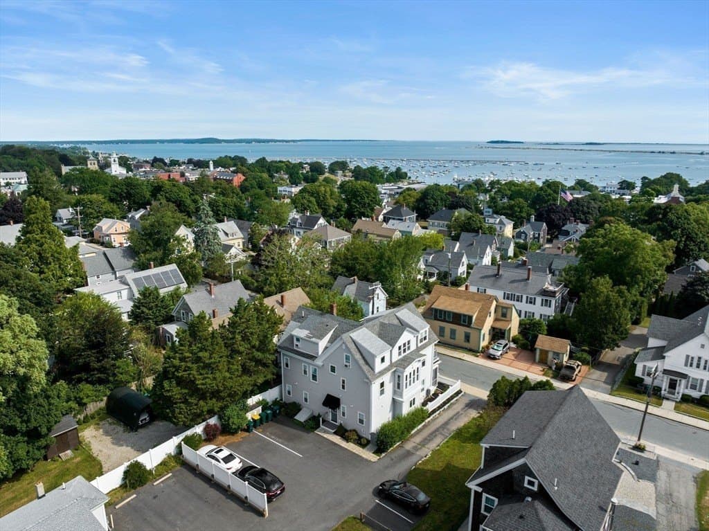 2 bedroom condo for sale at 31 Mayflower St Apt 3 Plymouth 02360 - $535,000