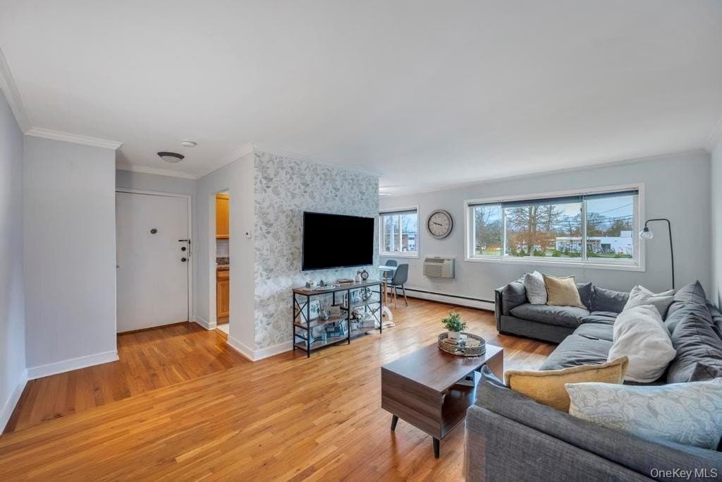 2 bedroom coop for sale at 355 Route 111 Unit 42 Smithtown 11787 - $300,000