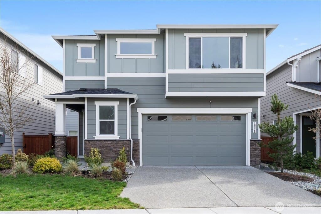 4 bedroom house for sale at 10829 43rd Ave SE Everett 98208 - $1,049,990