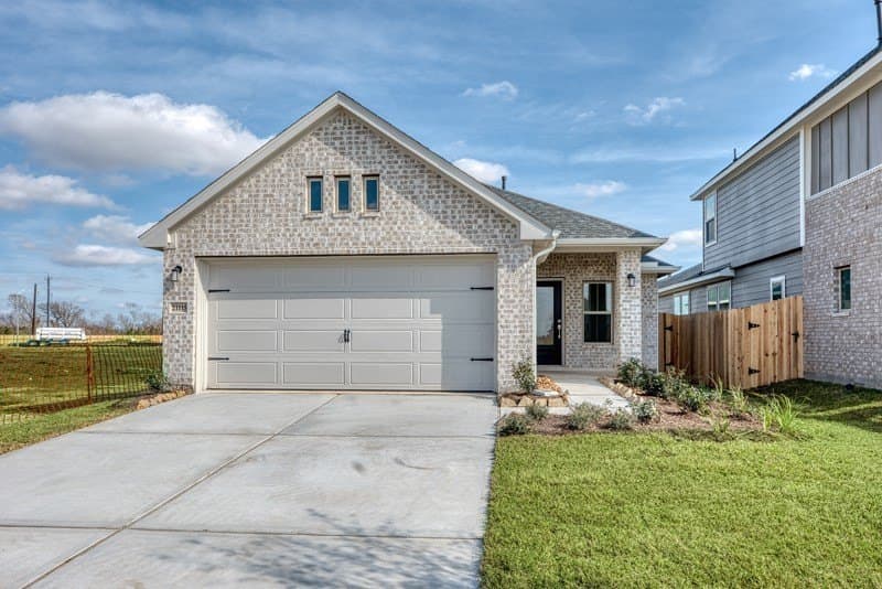 4 bedroom house for sale at 21115 Autumn Heights Dr Bonney - $291,689