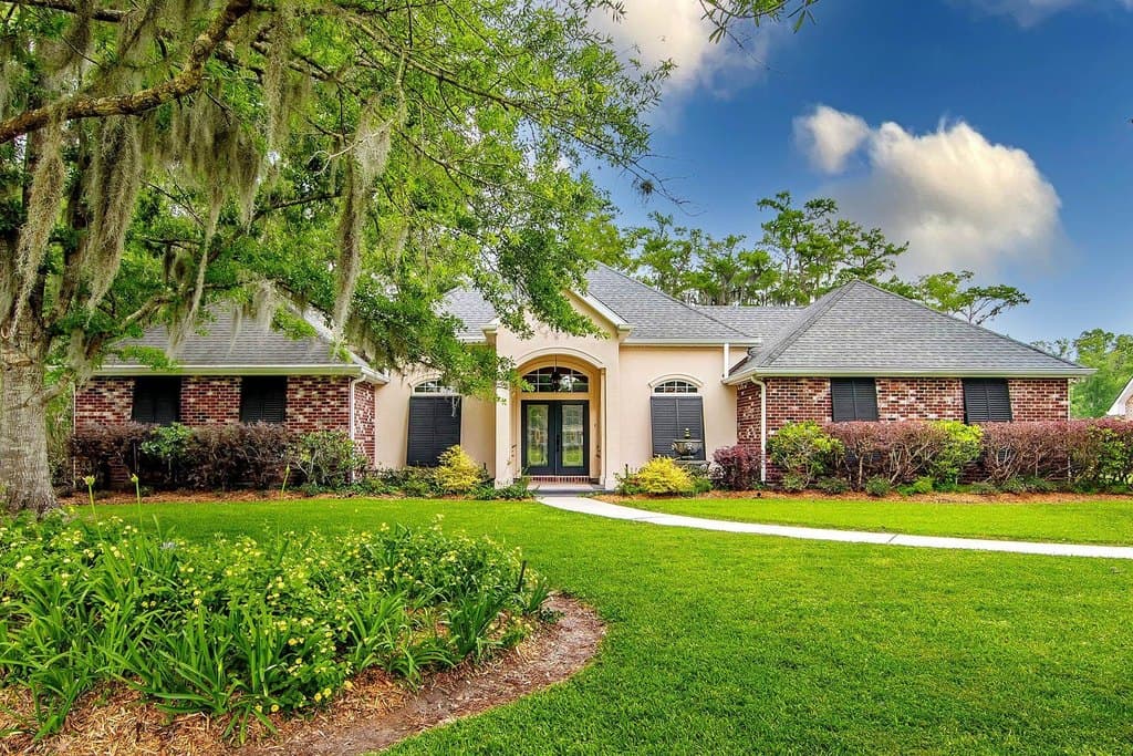 3 bedroom house for sale at 207 Ouiski Bayou Dr Houma 70360 - $450,000