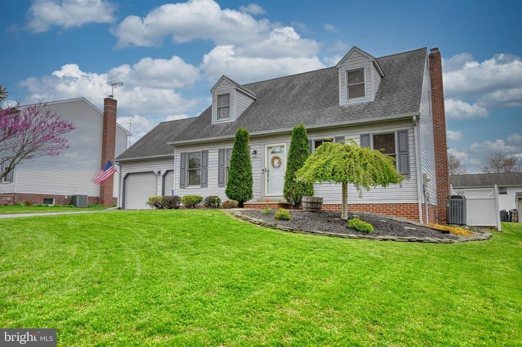 3 bedroom house for sale at 3320 Rothsville Rd Akron - $399,900