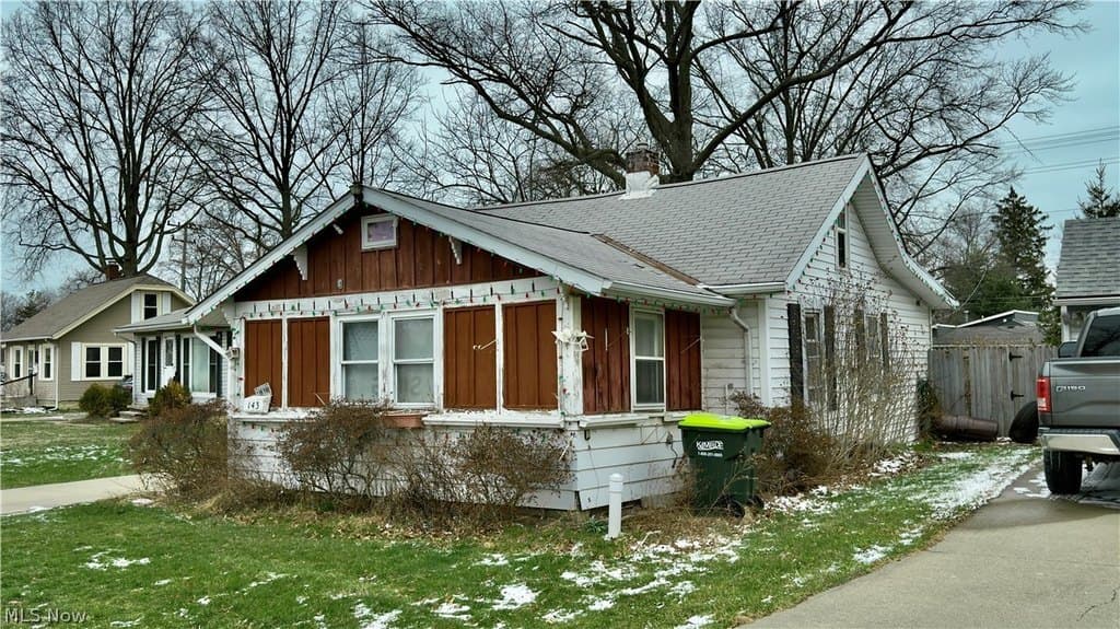 2 bedroom house for sale at 143 S Point Dr Avon Lake 44012 - $174,900
