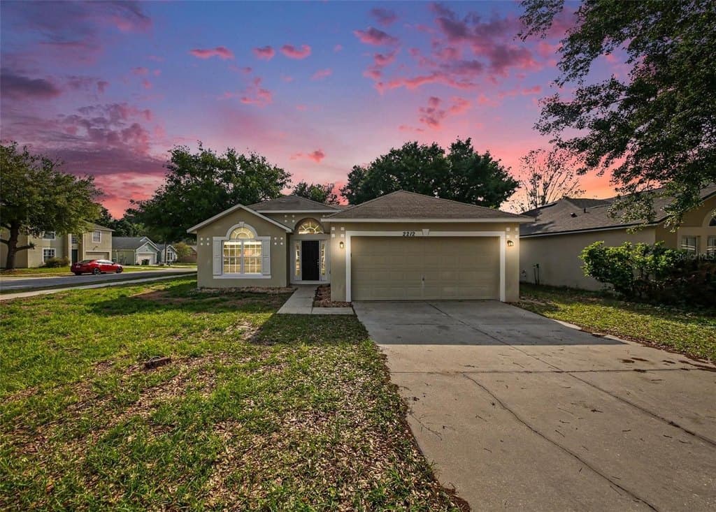 3 bedroom house for sale at 2212 Nicollett Way Leesburg 34748 - $274,900