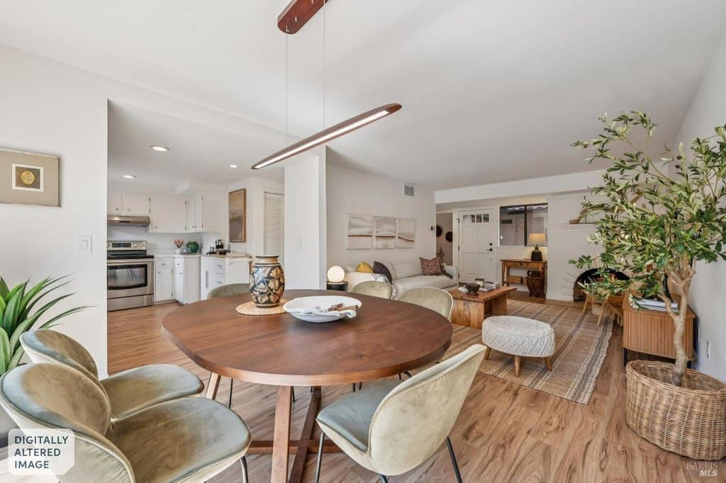 4 bedroom townhouse for sale at 11 Pueblo Dr San Rafael 94903 - $745,000