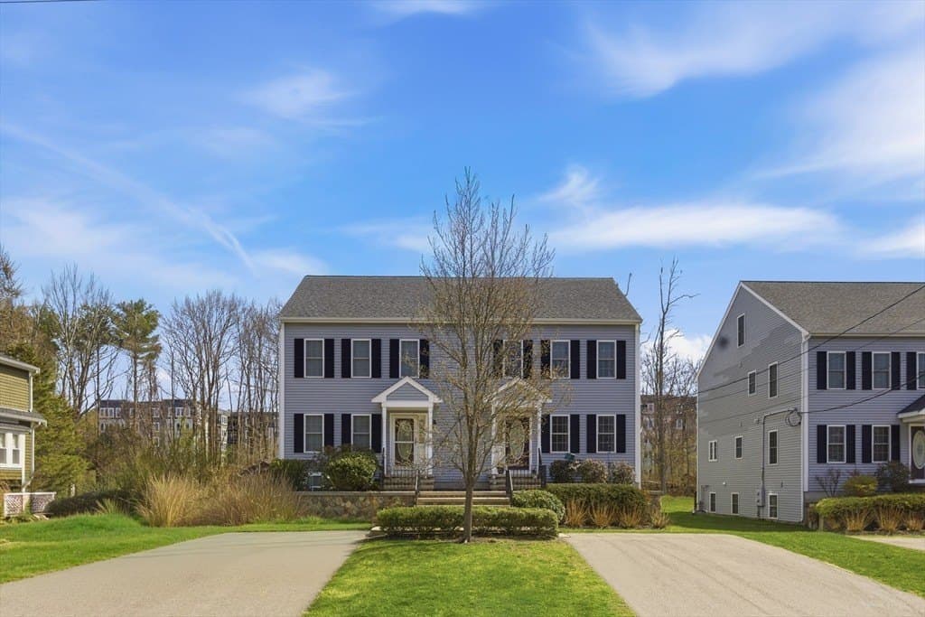3 bedroom condo for sale at 94 Progress St Unit 94 Abington - $499,000