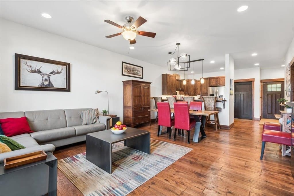 2 bedroom condo for sale at 227 Obrien Ave Unit D Whitefish 59937 - $1,179,000