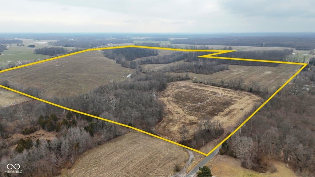 farm for sale at 6180 E County Road 325 N Butlerville - $2,300,000