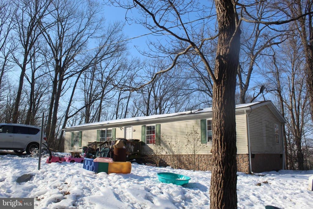 4 bedroom house for sale at 12829 Lanes Run Rd Big Pool - $204,000