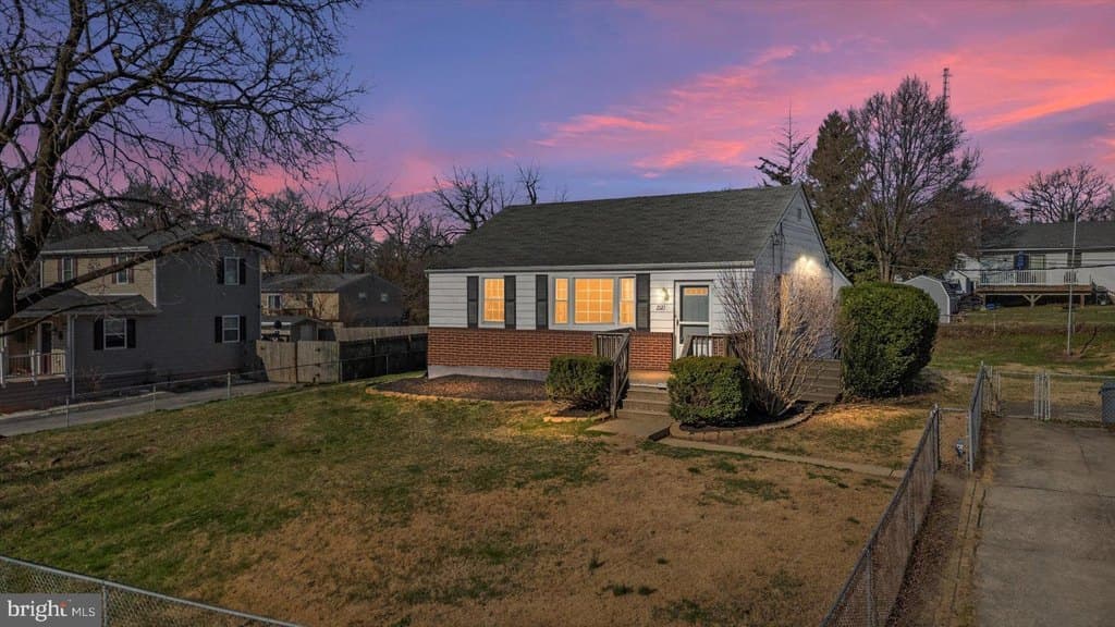 3 bedroom house for sale at 712 Dorchester Rd Catonsville - $385,000