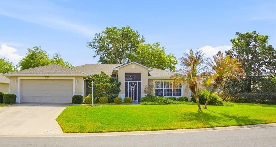 3 bedroom house for sale at 4913 Rainbow Trout Rd Tavares 32778 - $349,000