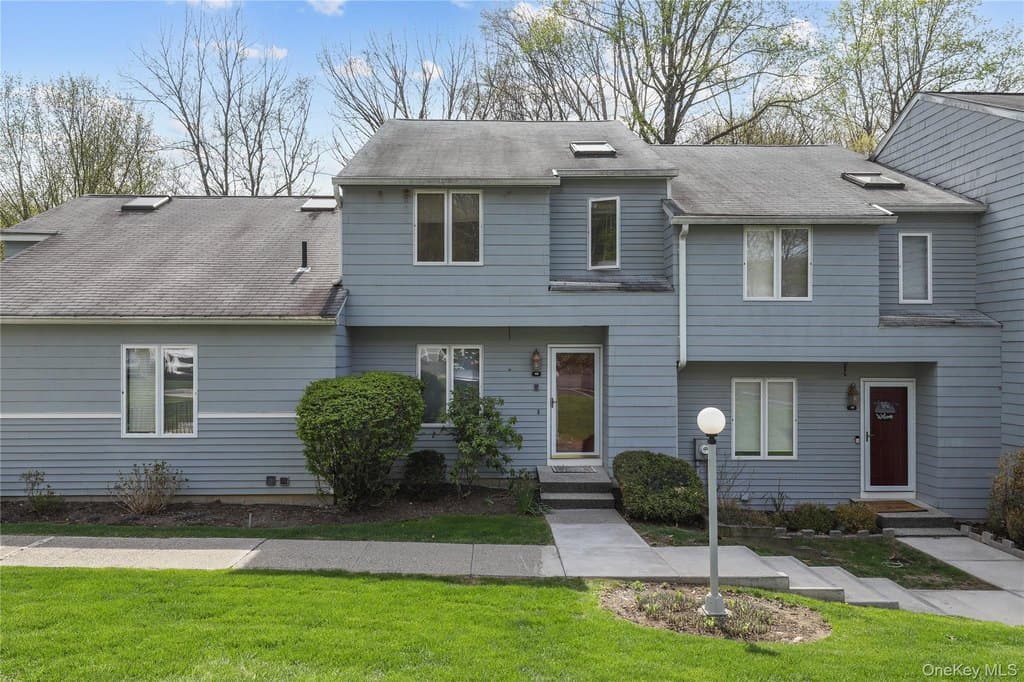 2 bedroom house for sale at 46 Maple Hill Dr Carmel 10541 - $485,000