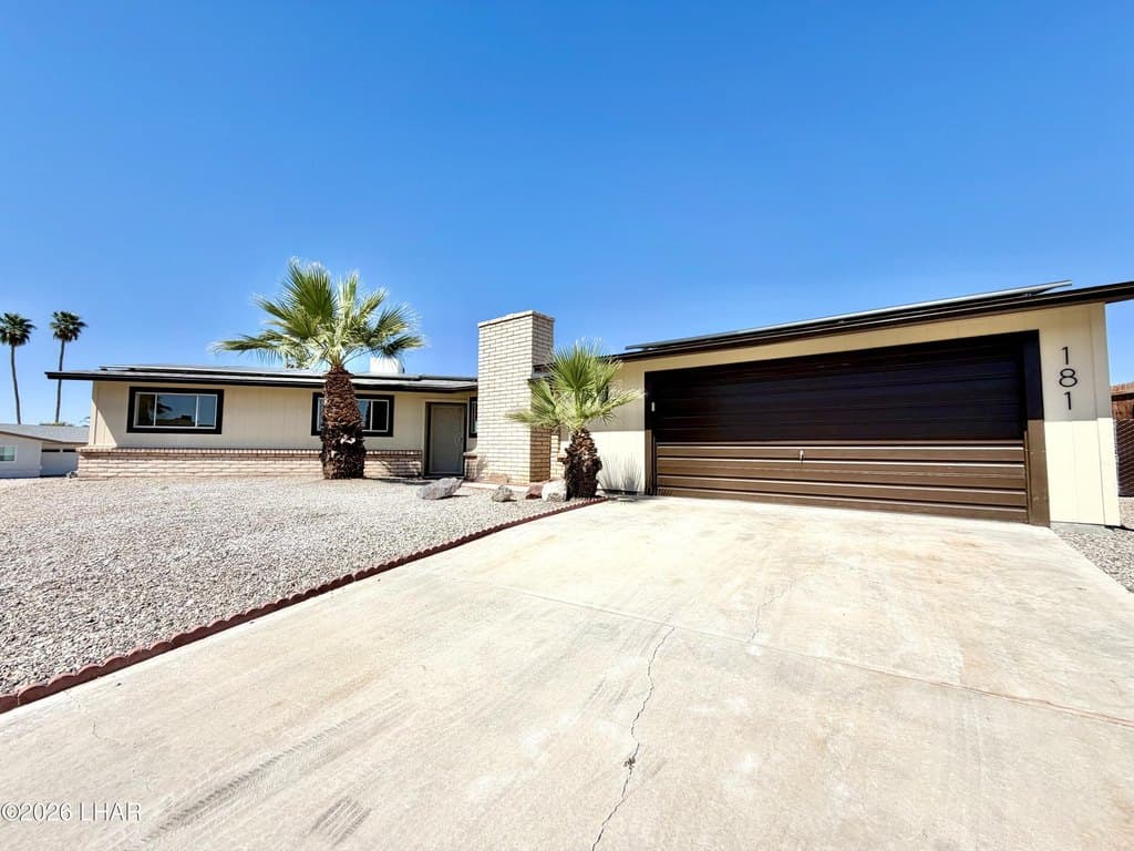 3 bedroom house for sale at 181 E Aspen Dr Lake Havasu City 86403 - $415,000