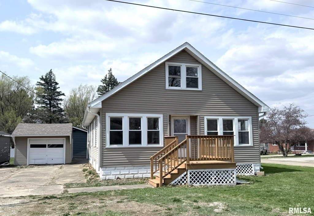 3 bedroom house for sale at 604 N Walnut St Abingdon - $60,000