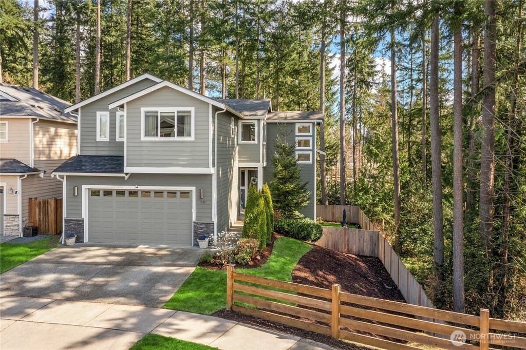 4 bedroom house for sale at 11815 26th Dr SE Everett 98208 - $1,120,000