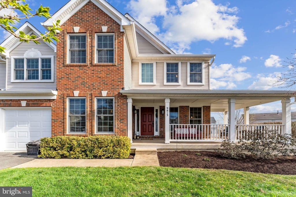 5 bedroom house for sale at 9813 Nugget Ct Bristow - $925,000