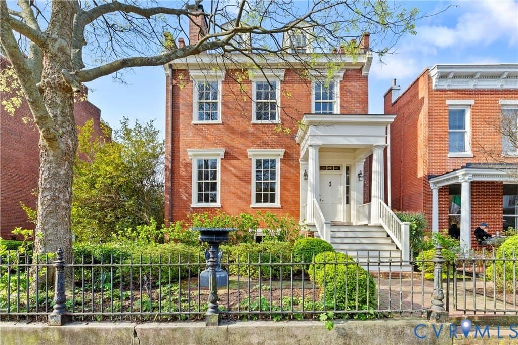 4 bedroom house for sale at 2403 E Grace St Richmond - $1,379,000