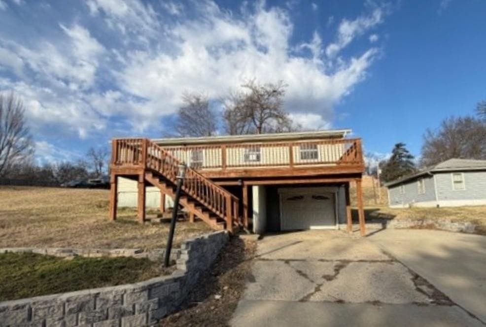 3 bedroom house for sale at 1421 S 6th St Atchison - $115,000