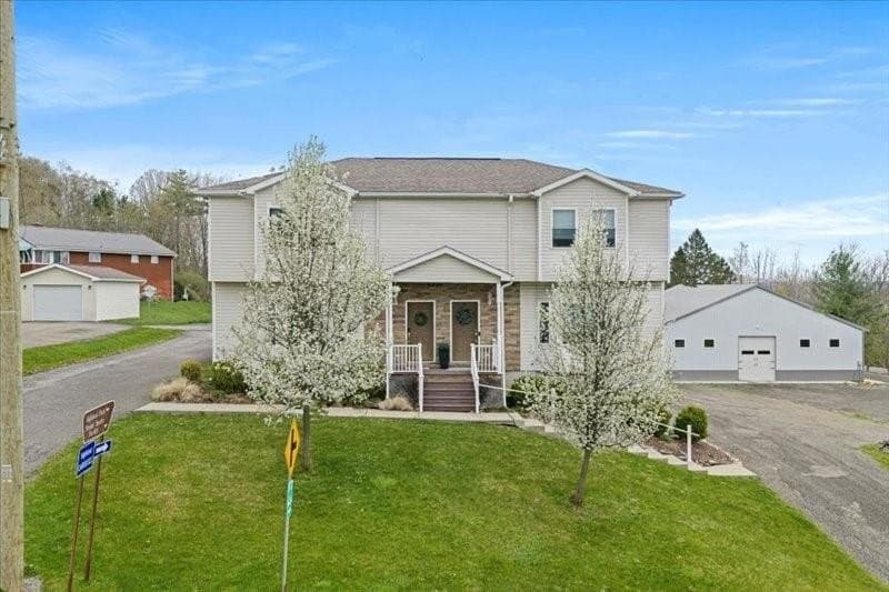 2 bedroom townhouse for sale at 1056 Taft Ave Endicott 13760 - $265,000