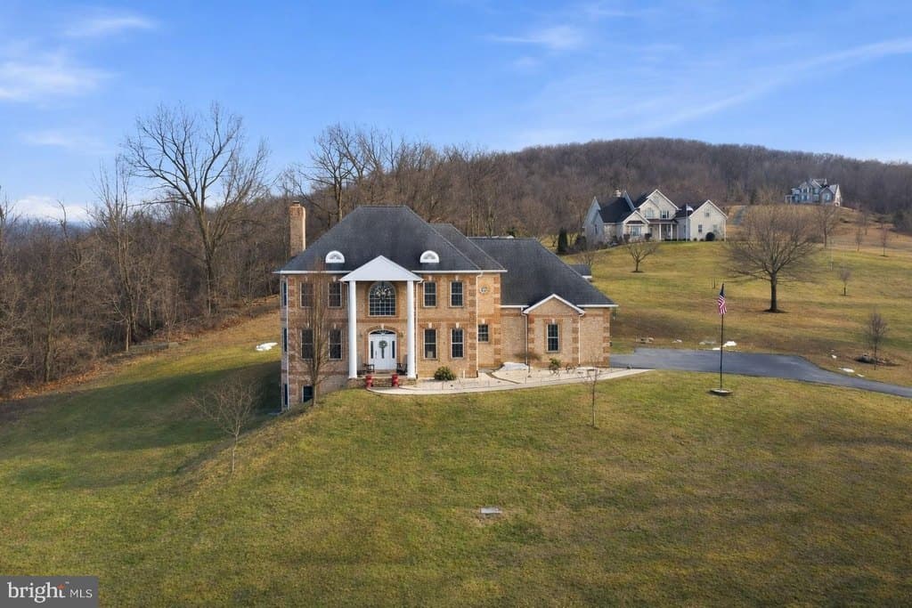 5 bedroom house for sale at 21111 Greenbrier Rd Boonsboro - $1,099,000