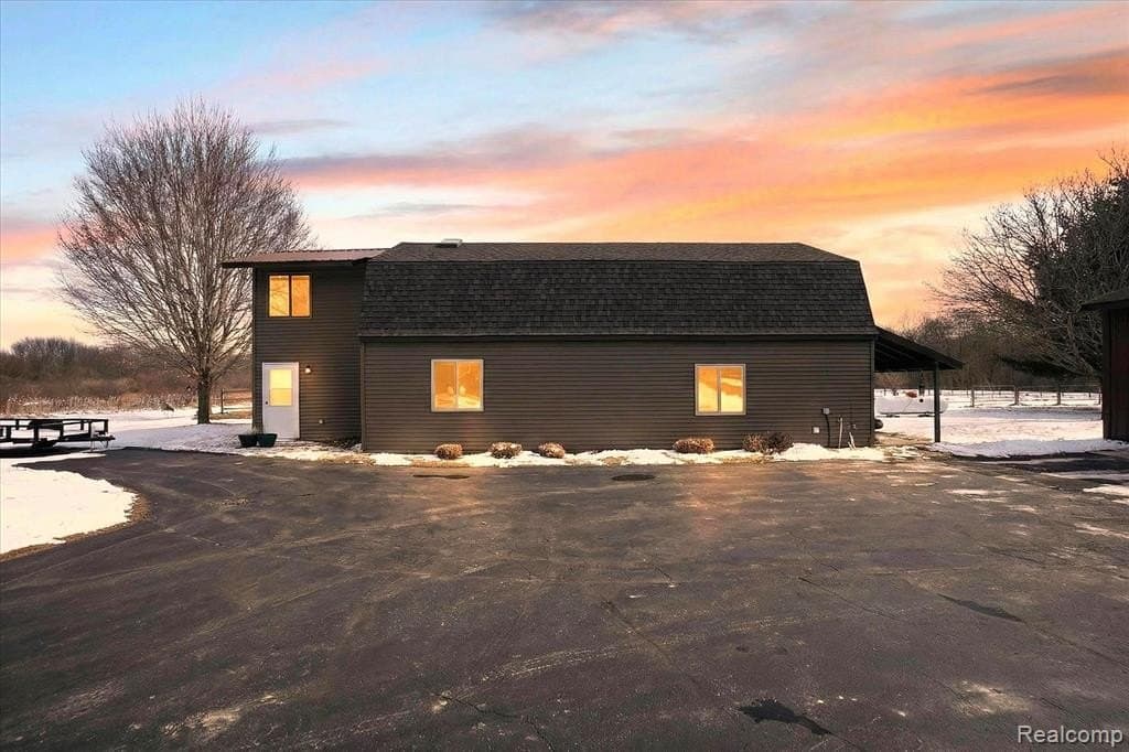 4 bedroom house for sale at 14463 Seymour Rd Argentine - $449,900